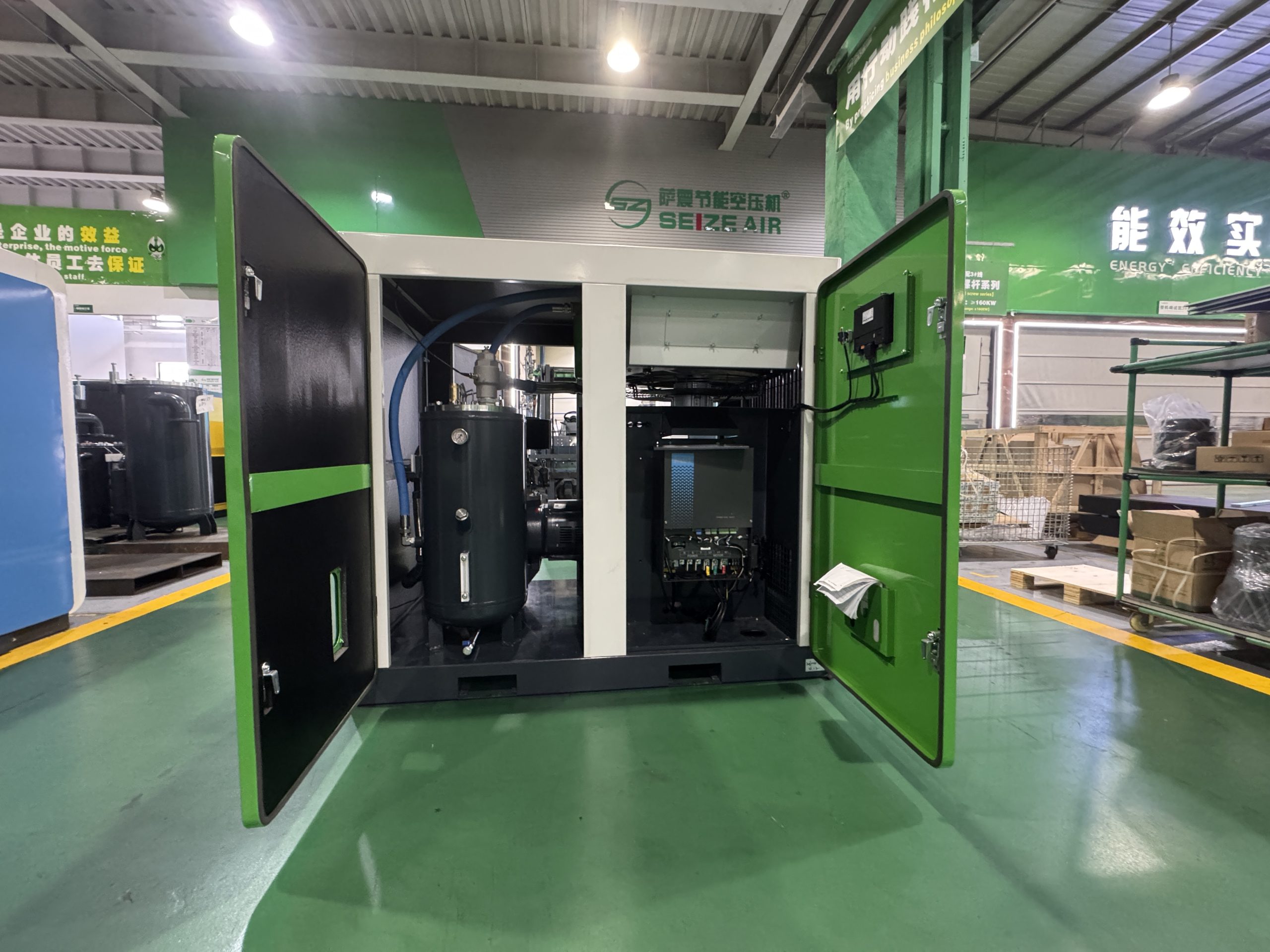 🌍 Introduction to Oil-Injected Screw Air Compressors